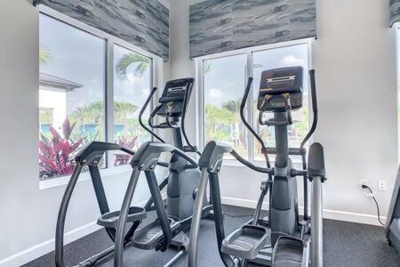 Cute Lakeview 2Br Condo With 2 Clubhouses Kissimmee Luaran gambar